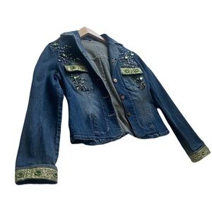 Women’s jeans jacket